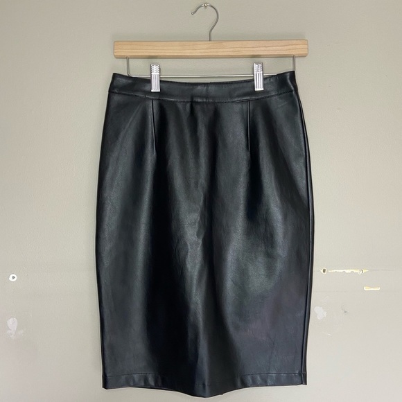 Cupcakes & Cashmere Vegan Faux Leather Midi Pencil Skirt Size 0 - Picture 2 of 7